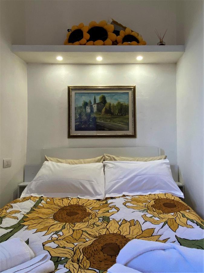 Overlooking'S Duomo Apartment In Mercato Centrale Floransa Dış mekan fotoğraf